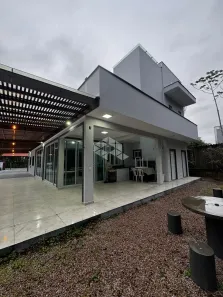 Casa com 3 Quartos à venda, 250m² no Praia da Barra, Garopaba