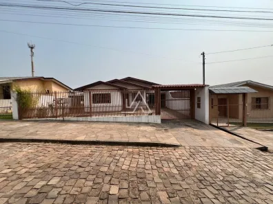 Casa com 2 Quartos à venda, 136m² no Boqueirão, Passo Fundo