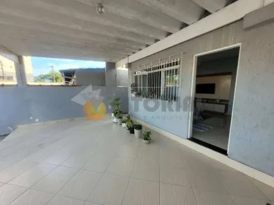 Casa com 3 Quartos à venda, 293m² no Jardim Britânia, Caraguatatuba