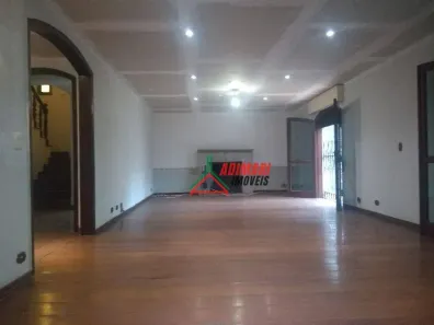Sobrado com 4 Quartos para alugar, 380m² no Jardim Santa Helena, São Paulo