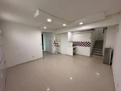 Ponto Comercial com 3 Quartos para alugar, 52m² no Praia Campista, Macaé