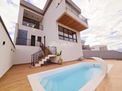 Sobrado com 3 Quartos à venda, 303m² no Parque Ipiranga, Resende