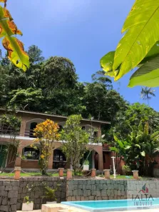 Sobrado com 6 Quartos à venda, 1000m² no Tabatinga, Ubatuba