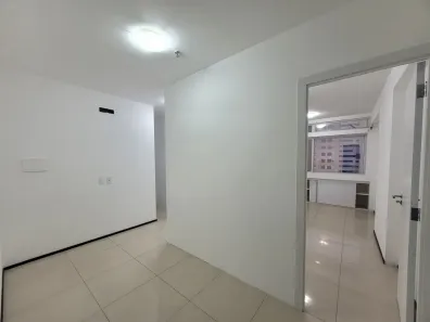 Sala Comercial à venda, 38m² no Renascença, São Luís
