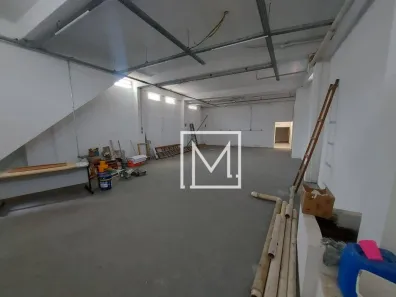 Galpão/Depósito/Armazém à venda, 370m² no Vila Nair, São Paulo
