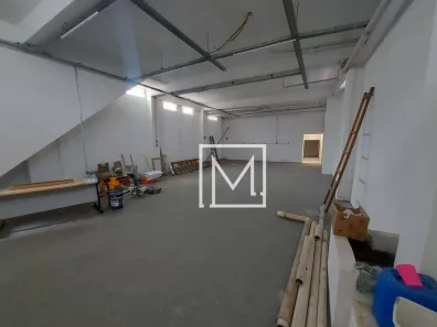 Galpão/Depósito/Armazém para venda ou aluguel, 370m² no Vila Nair, São Paulo