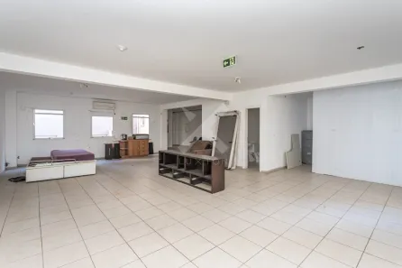 Sala Comercial para alugar, 137m² no Moinhos de Vento, Porto Alegre