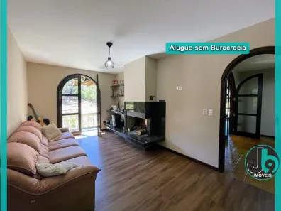 Casa com 4 Quartos para alugar, 350m² no Santa Cândida, Curitiba
