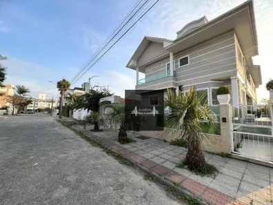 Casa com 3 Quartos à venda, 675m² no Jurerê, Florianópolis