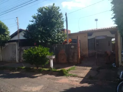 Casa com 2 Quartos à venda, 145m² no Parque São Jorge, Marília