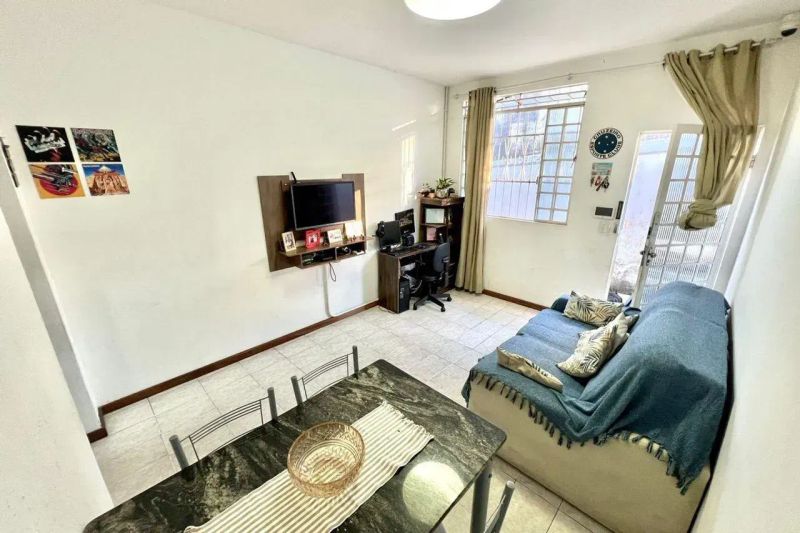 Casa com 2 quartos — Jardim Leblon, Belo Horizonte