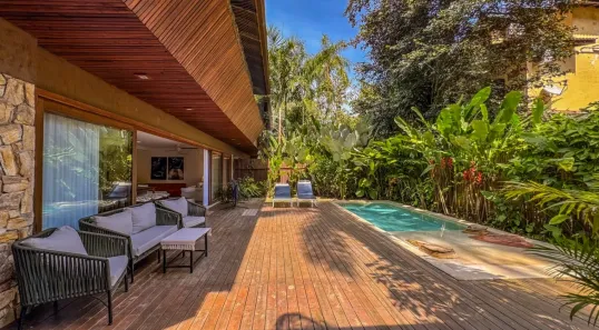Casa com 4 Quartos para alugar, 185m² no Camburi, São Sebastião