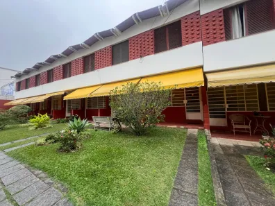 Casa de Condomínio com 2 Quartos para alugar, 65m² no Agriões, Teresópolis