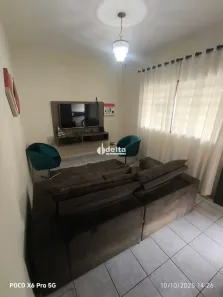 Casa com 3 Quartos à venda, 156m² no Santa Mônica, Uberlândia