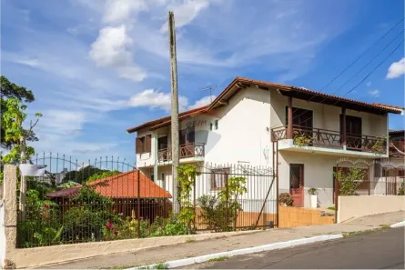 Casa com 3 Quartos à venda, 300m² no Vila Monte Carlo, Cachoeirinha