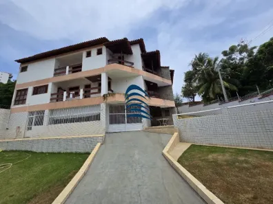 Imóvel Comercial com 7 Quartos para alugar, 451m² no Caminho das Árvores, Salvador