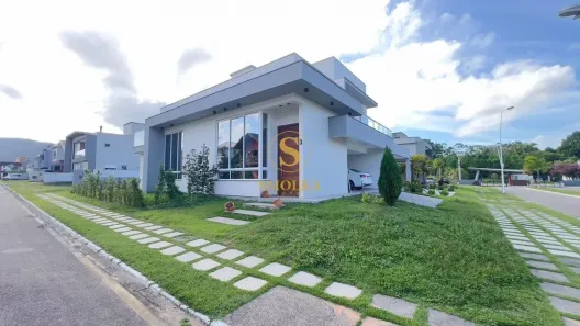 Casa de Condomínio com 3 Quartos à venda, 270m² no São João do Rio Vermelho, Florianópolis