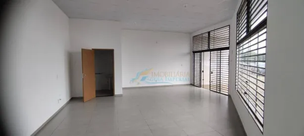 Sala Comercial à venda, 137m² no Santa Felicidade, Cascavel