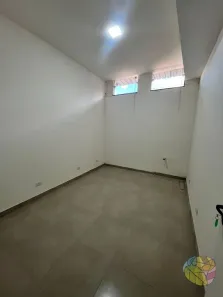 Sala Comercial para alugar, 11m² no Jardim Zaira, Mauá