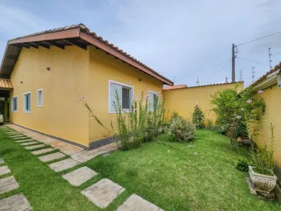 Casa com 3 Quartos à venda, 160m² no Balneário Stella Maris, Peruíbe