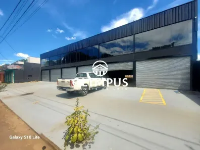 Imóvel Comercial para alugar, 450m² no Planalto, Uberlândia