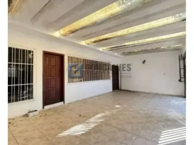 Sobrado com 2 Quartos para alugar, 150m² no Santa Terezinha, São Bernardo do Campo