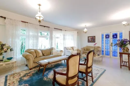 Casa com 3 Quartos à venda, 266m² no Jardim Leonor Mendes de Barros, São Paulo