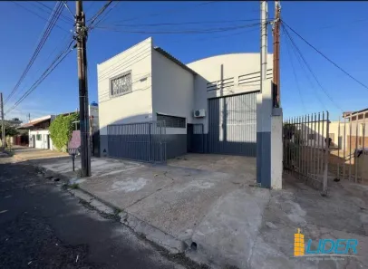 Galpão/Depósito/Armazém para alugar, 400m² no Presidente Roosevelt, Uberlândia