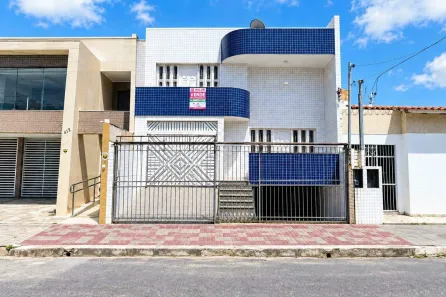 Imóvel Comercial com 6 Quartos à venda, 350m² no São José, Aracaju