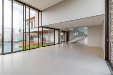Sobrado com 4 Quartos à venda, 460m² no Jardins França, Goiânia