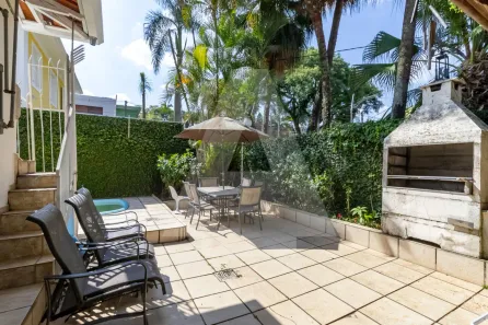 Casa com 4 Quartos à venda, 350m² no Pacaembu, São Paulo