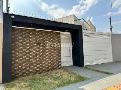 Sobrado com 3 Quartos à venda, 202m² no Vila Palmira, Campo Grande
