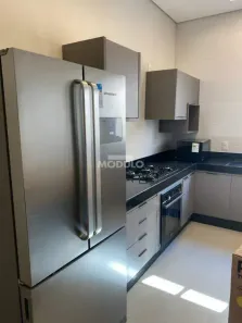 Casa de Condomínio com 3 Quartos para alugar, 240m² no Gávea, Uberlândia