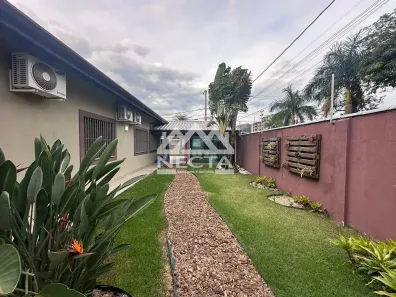 Casa com 4 Quartos à venda, 246m² no Prainha, Caraguatatuba