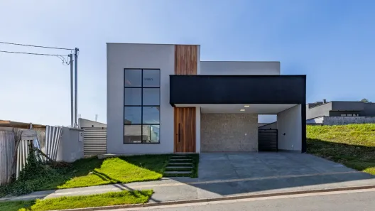 Casa de Condomínio com 3 Quartos à venda, 161m² no Jardins Bolonha, Senador Canedo