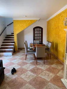 Sobrado com 6 Quartos à venda, 200m² no Jardim Santa Bárbara, Guarulhos