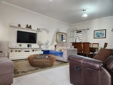 Casa com 3 Quartos à venda, 133m² no Jardim das Tulipas, Holambra