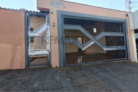 Casa com 3 Quartos para alugar, 240m² no Centro, Lins