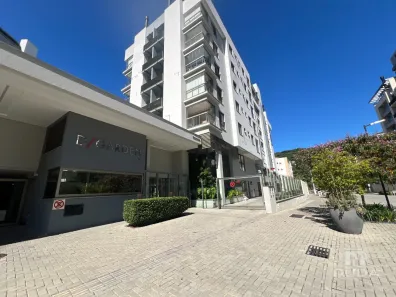 Apartamento com 2 Quartos à venda, 82m² no Córrego Grande, Florianópolis