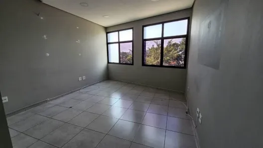 Sala Comercial para alugar, 38m² no Vila Marieta, São Paulo