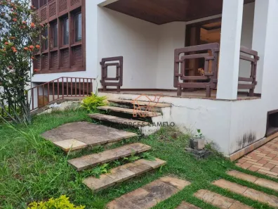 Casa com 8 Quartos para alugar, 640m² no Santa Tereza, Belo Horizonte