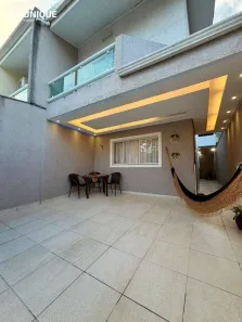 Sobrado com 3 Quartos à venda, 200m² no Canto do Forte, Praia Grande