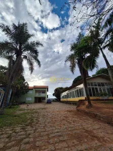Fazenda/Sítio com 3 Quartos para alugar, 2200m² no Jardim Ipê, Sorocaba