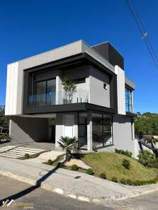 Sobrado com 3 Quartos à venda, 293m² no Tanguá, Almirante Tamandaré