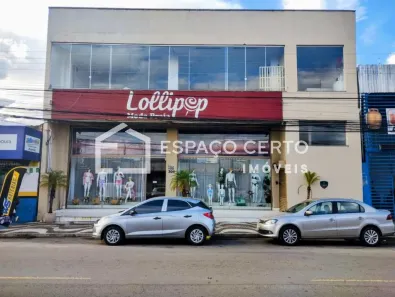 à venda, 225m² no Conjunto Guadalajara, Goiânia