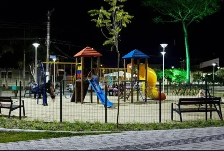 Lote/Terreno à venda, 445m² no Carianos, Florianópolis