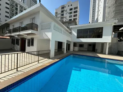 Sobrado com 5 Quartos para alugar, 385m² no Ponta da Praia, Santos
