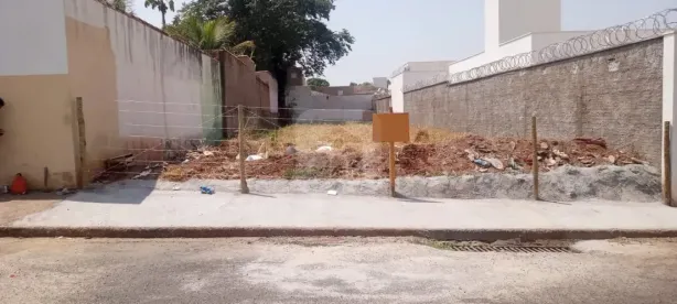 Lote/Terreno à venda, 465m² no Jardim Canaã, Uberlândia