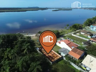 Lote/Terreno à venda, 301m² no Pinheiros, Balneário Barra do Sul