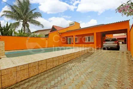 Casa com 3 Quartos à venda, 169m² no Estância Balneária Maria Helena Novaes, Peruíbe